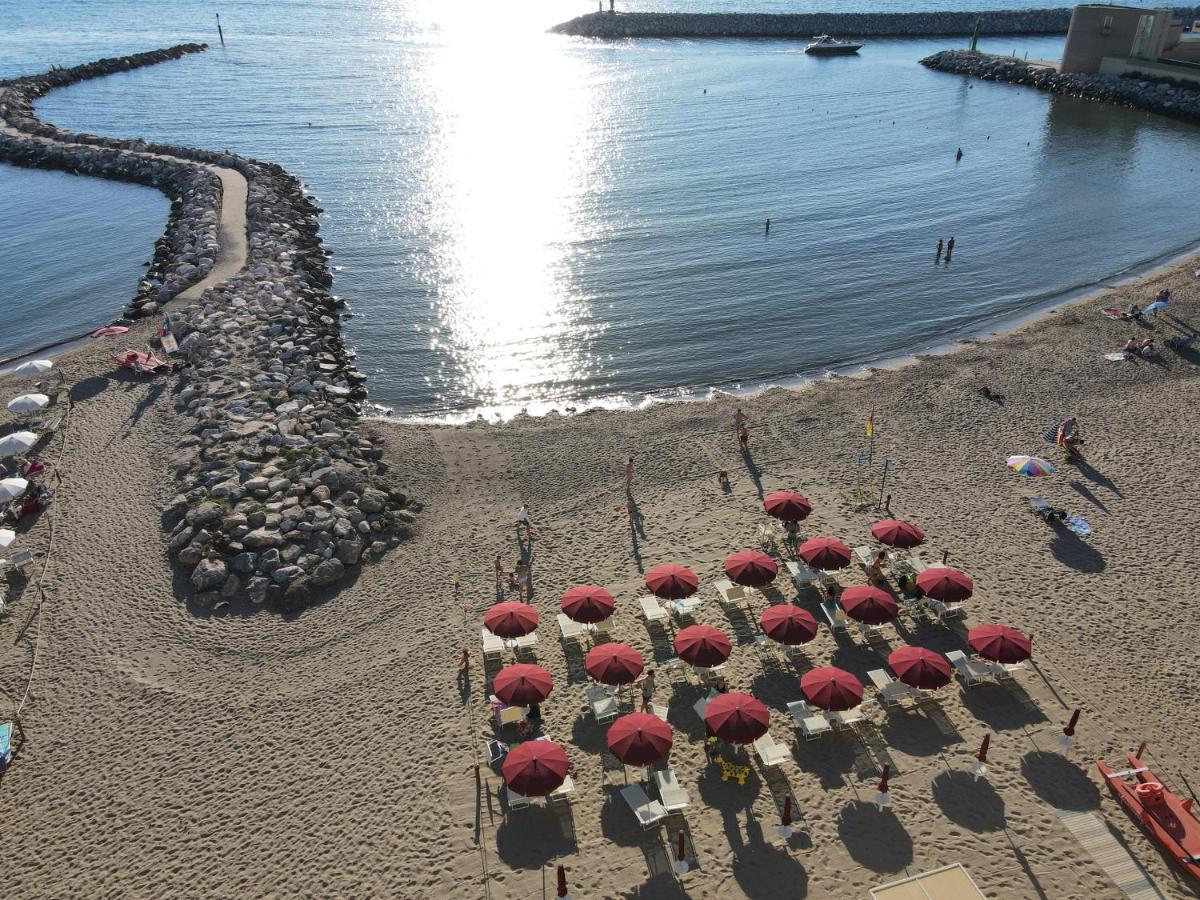 Miio Hotel San Vincenzo Dış mekan fotoğraf